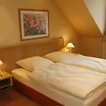 Ententurm - Und Eventlocation Couette-café 4*